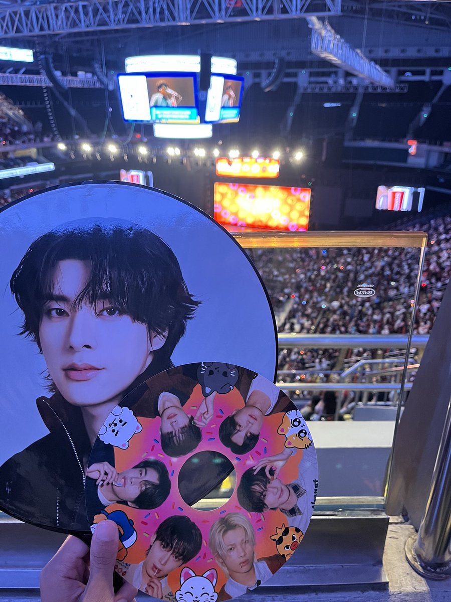 Jaypeee0919's tweet photo. Iuwi mo ako
#DunkinPH_ENDLESS #ENDLESSFunMeet https://t.co/ROiPZMGQf7