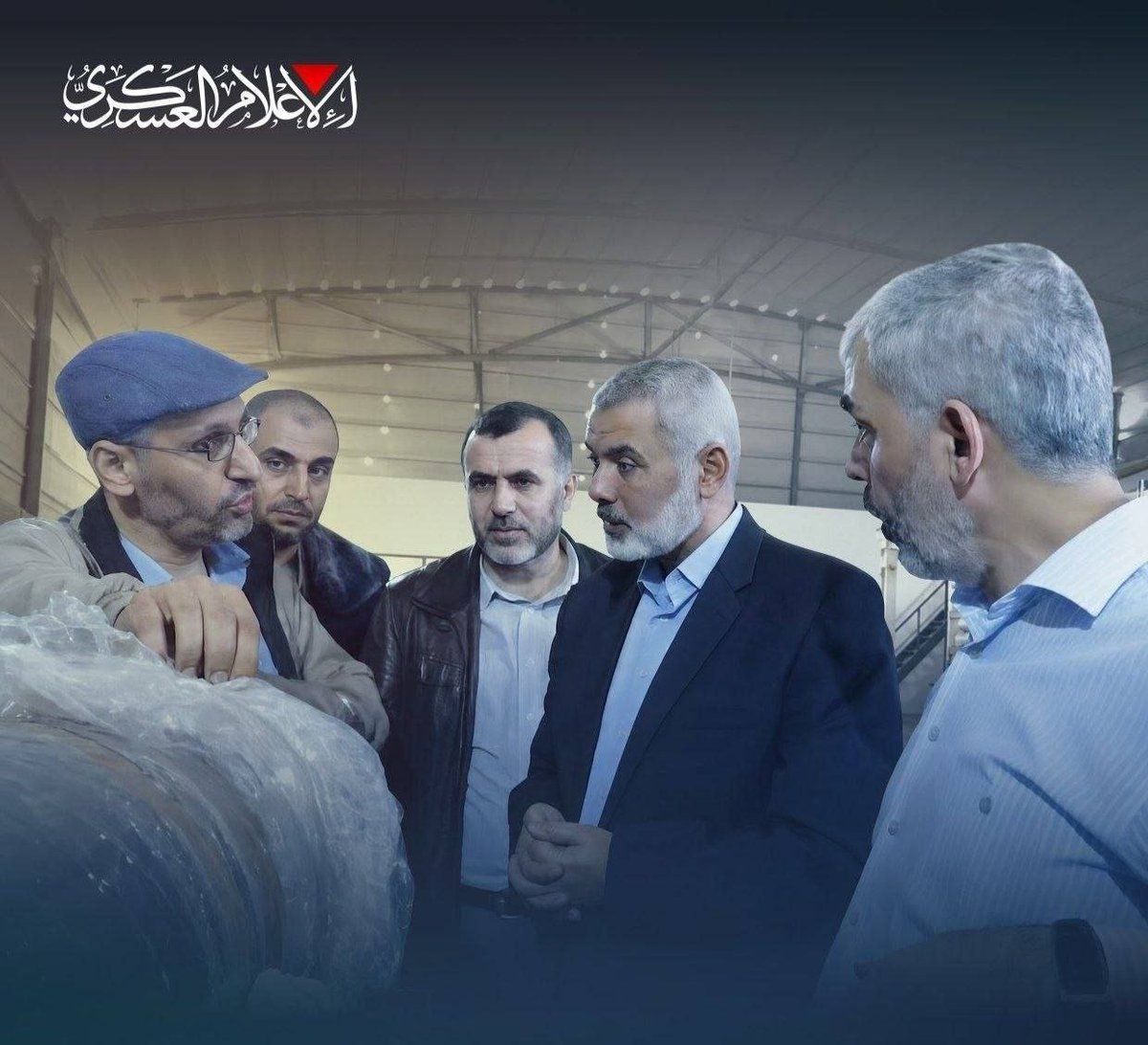 ibrahimyaz2133's tweet photo. Dünya Beşten büyüktür.
Lakin bu Beşli dünyadan da büyüktür. 
Bunların ne kadar büyük olduğunu ve neleri yıktığını zaman gösterecektir. 

Muhammed Ed-Deif  
Mervan İsa  
Yahya es-Sinvar  
Muhammed es-Sinvar  
İsmail Haniye https://t.co/F6sdBol3zr