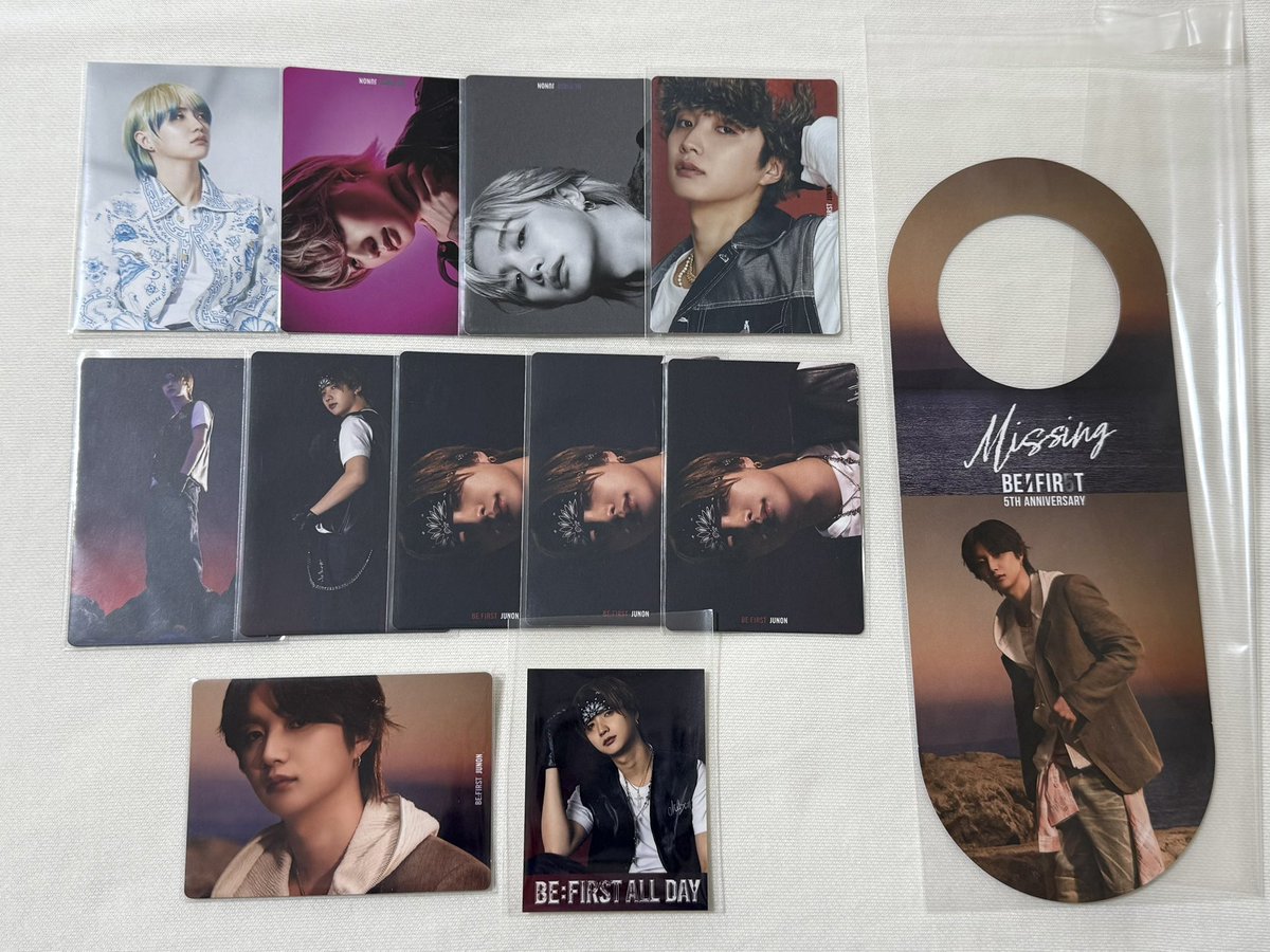 snsy__24's tweet photo. @1 BE:FIRST BMSGグッズ交換 買取

（譲）画像のもの
（求）買取 or 🐧🐬🐢 未所持

SA特典は同種マナトのみ

郵送での交換希望
お気軽にリプdmお願いします

 #befirst交換  #befirst買取  #BMSG交換 #BMSG買取 https://t.co/fwhxhtSNHn