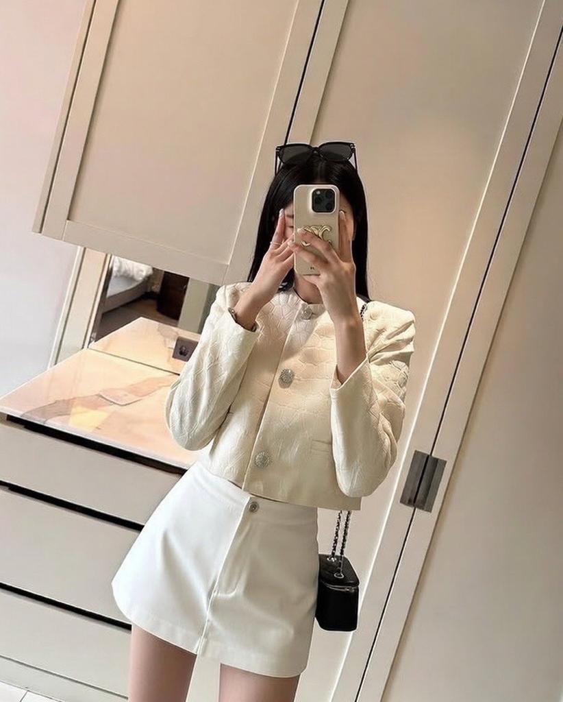 ClaudVenable's tweet photo. 男性に質問。
自分より収入が多い女性と付き合うの
抵抗ある？
ここ結構気になる😂 https://t.co/KMMAr4zijV