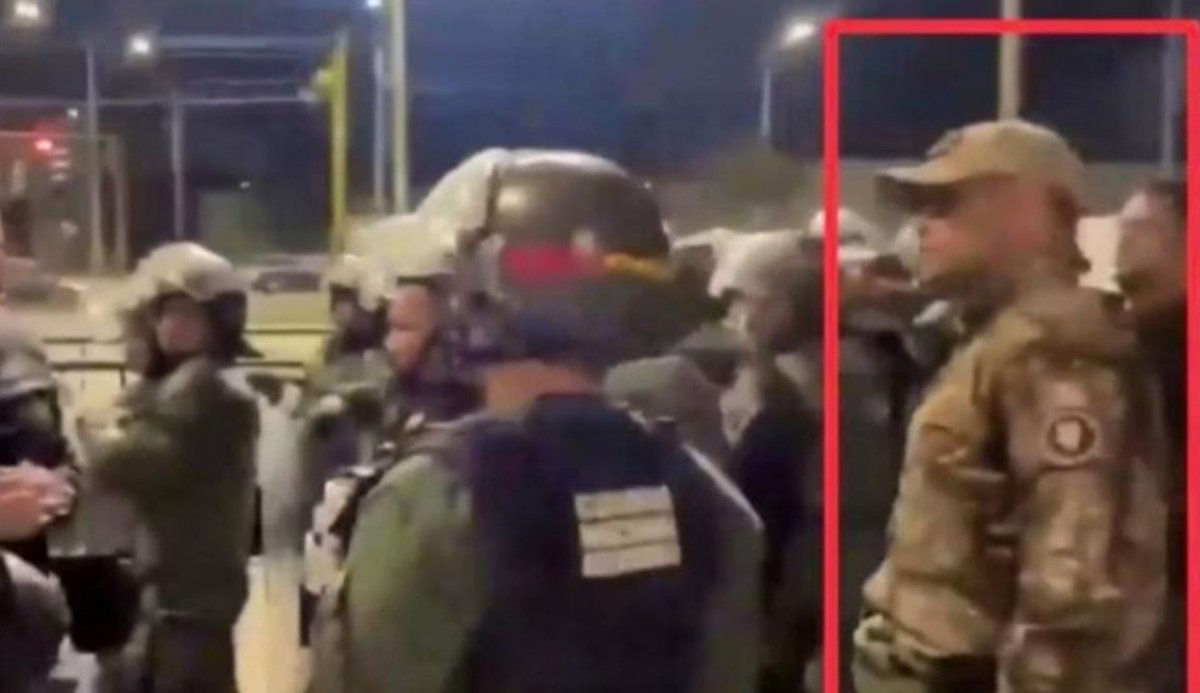 thexpeditionary's tweet photo. Paramilitares rusos reprimiendo protestas en Venezuela en 2024. https://t.co/6GIS8dJxh8