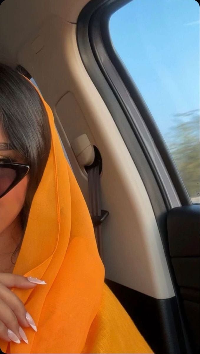 halimadarowf's tweet photo. I'm completely in love with this color! 🧡✨
#OrangeVibes #Mood #DailyAesthetic #OrangeLovers #GoodEnergy https://t.co/kF7E5sIxxk
