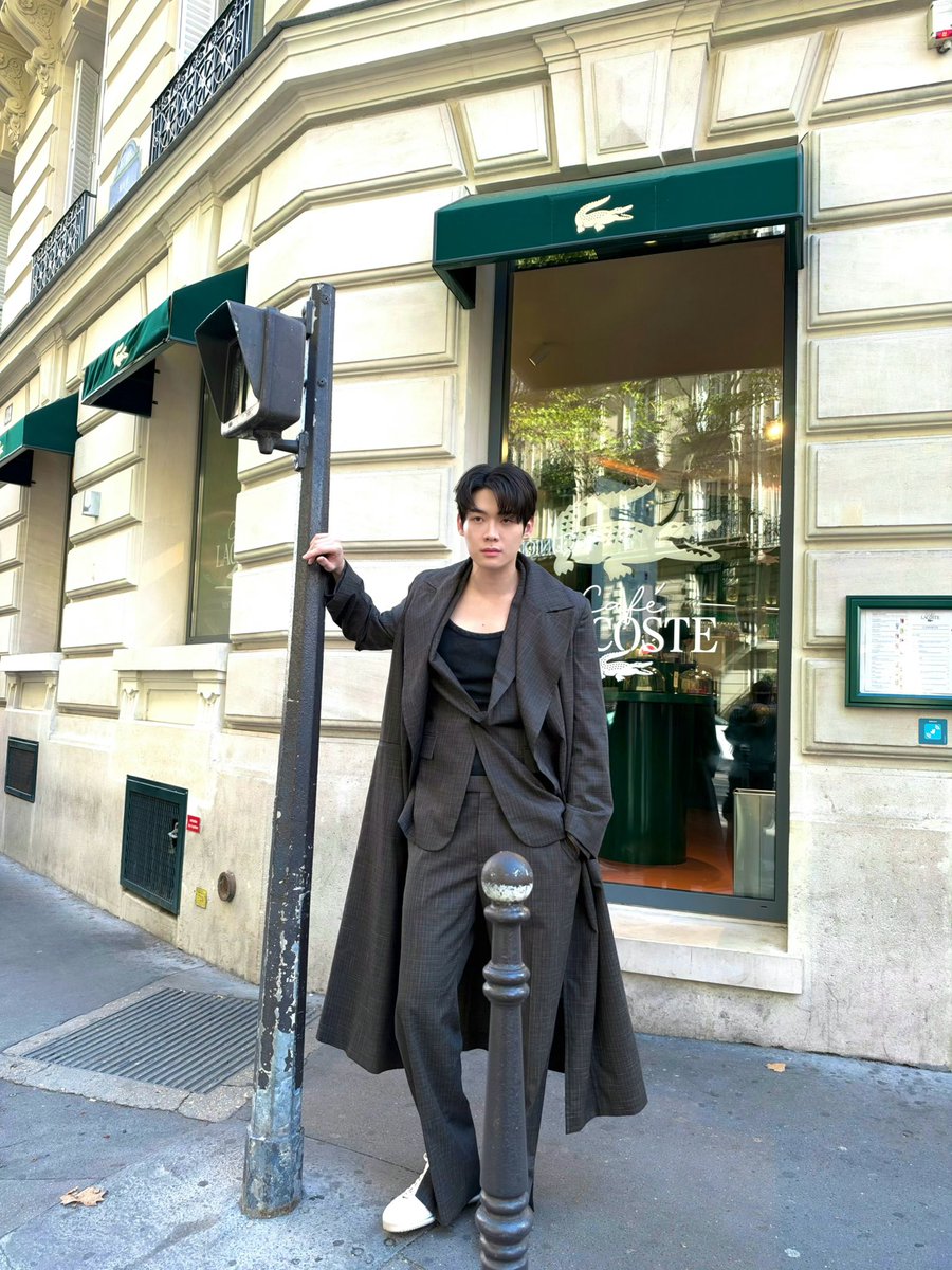 jybum0430's tweet photo. The Paris Fashion Week story continues with Kim Yoonsik and LACOSTE.

KIMYOONSIK LACOSTE SS27 

#KIMYOONSIKxLacoste
#YOONSIKPFWSS27 https://t.co/QmWZdbjmgF