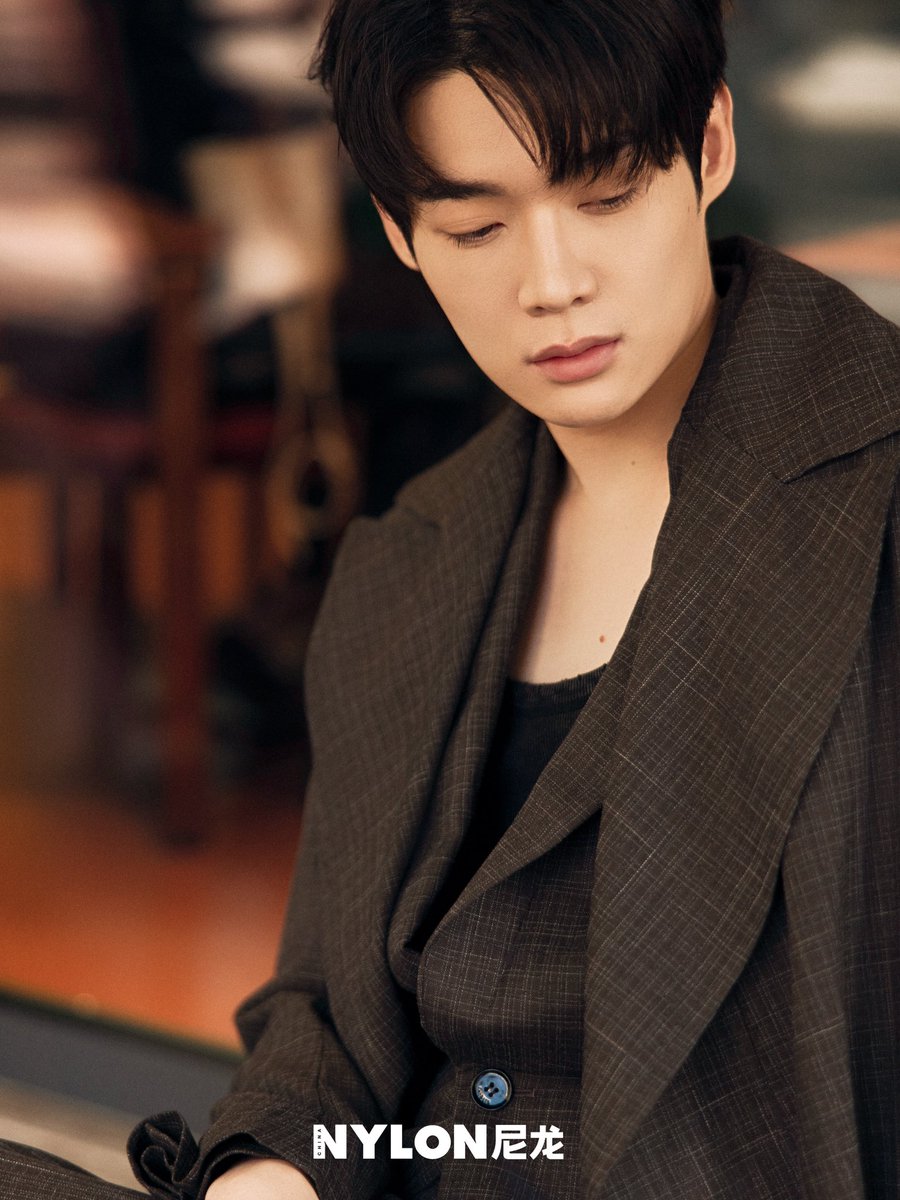 jybum0430's tweet photo. The Paris Fashion Week story continues with Kim Yoonsik and LACOSTE.

KIMYOONSIK LACOSTE SS27 

#KIMYOONSIKxLacoste
#YOONSIKPFWSS27 https://t.co/QmWZdbjmgF