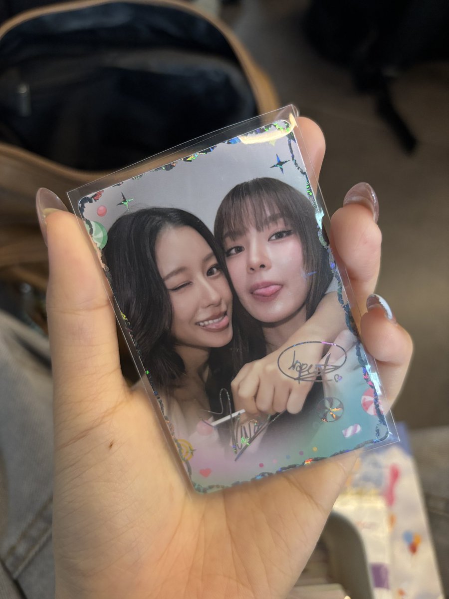 aumsri_i's tweet photo. ปล่อยscกปซซคั้บบ หาตังค์คั้บกดบัตรหมดแล้ว🥲

สนใจเดม/นัดรับวันที่7/10
  #GMMTVFANIVAL2026HappyFamily #ตลาดนัดกระปุกไซซี #ตลาดนัดgmmtv https://t.co/ZOOx3TrhPR