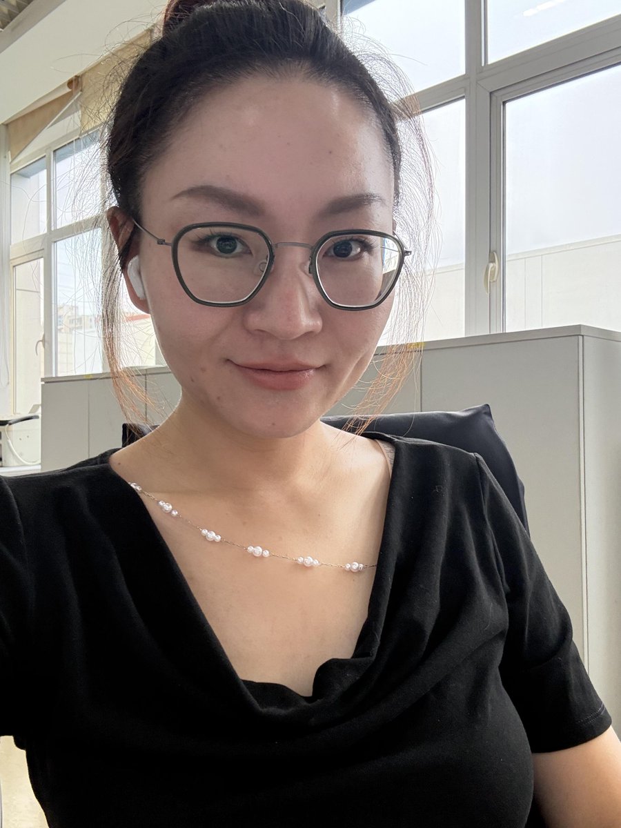 mmx____0's tweet photo. 女人30岁以后性欲会变强是普遍现象吗？还是只是我一个人这样？ https://t.co/IsCKmCvoba