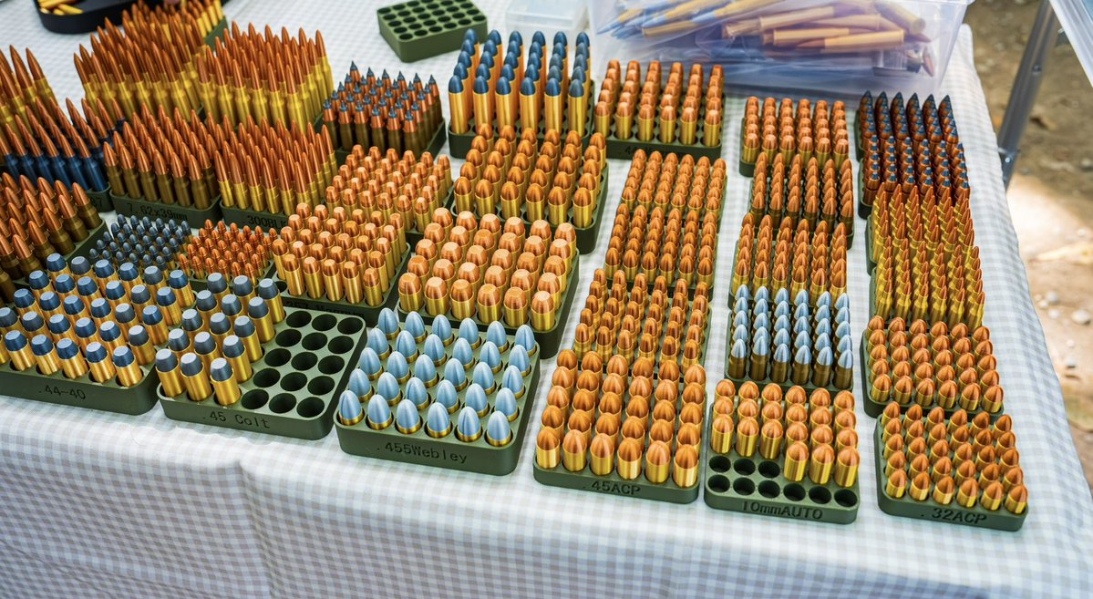 gachi691's tweet photo. ARMOR祭2026
出店者様ご紹介コーナー！
今日ご紹介はk.e.i.v工房様！

『初めましてk.e.i.v工房と申します。
この度はarmor祭に初めて出店できる事を光栄に思います。
自分は3Dプリンターで作ったダミーカートやベルトリンク、装填クリップなどの販売をしています。

ラインナップは日々増えていますが、現在では約80種類のダミーカートを取り扱っていまして、古今東西様々な弾薬を模したダミーカートを用意しています。armor祭当日は大量に持っていきますので是非手に取ってみてください。』

装備や撮影のワンポイントに、ぜひ！✨

#ARMOR祭 
#ARMOR祭2026
#ARMOR祭出店