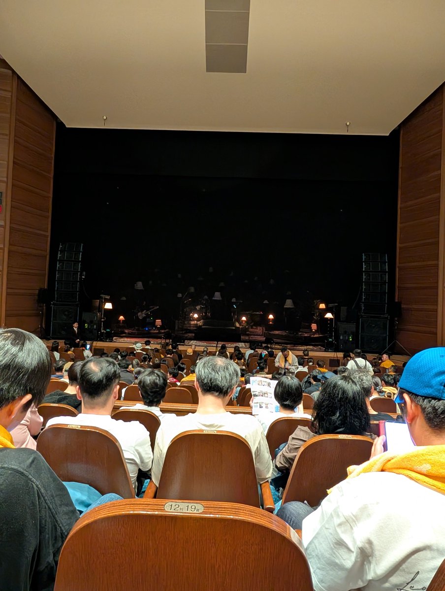 SoRa10121012yo's tweet photo. 来ました👍
ソロで観るのは初めて❗😆
フェスでは観たことあるけど💡

#レグザホール
#家入レオ https://t.co/8DxPk6cpsT