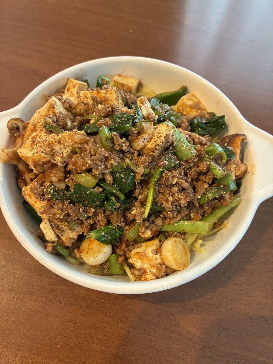 roxy_roxy_roxy_'s tweet photo. #麻婆麺
#CookDo
#極
#シビカラ
#おうちごはん https://t.co/hb1Ha29weA
