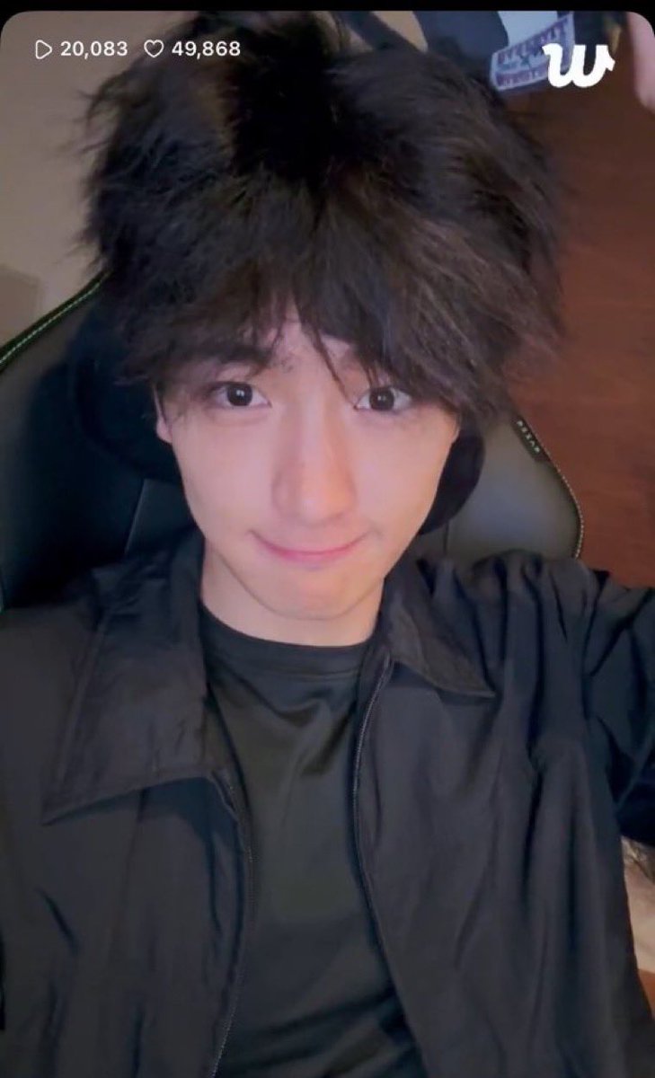 eoomuuk's tweet photo. 아 https://t.co/gv37JdhYfs