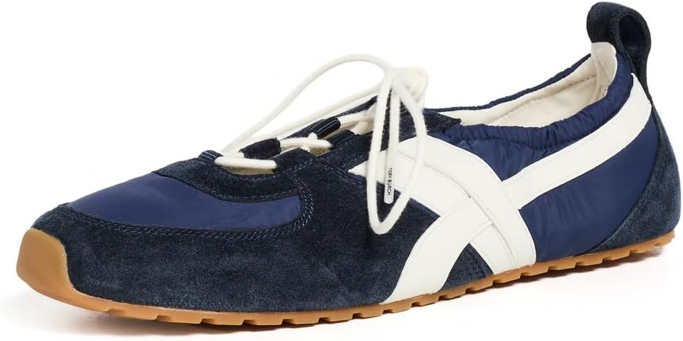 TheDealsVault's tweet photo. Marc Jacobs Women's Sneakers https://t.co/NmtqqqonZU 

Runner Slim Ultra Sneakers 
https://t.co/CGY5xv10Qj

Women's Hank Ballet Sneakers 
https://t.co/V5SM2AubmO

Puma Womens Club II Era 
https://t.co/sB3vTkCsHV

#Jacobs #Sneakers #Hank https://t.co/8pySkuJjfe