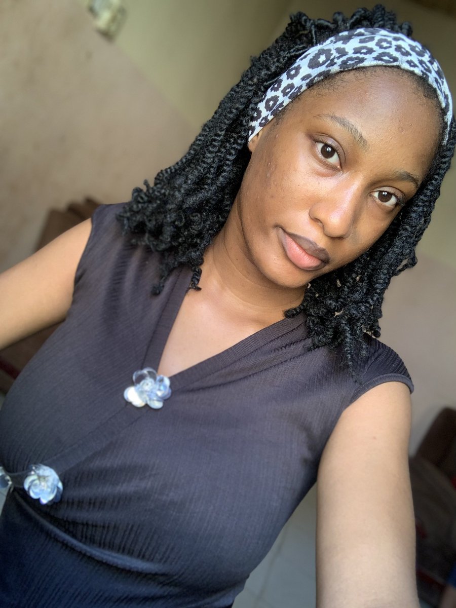 JoyEzenwafor's tweet photo. Happy Sunday 🥰 https://t.co/hnXKcs0AXz