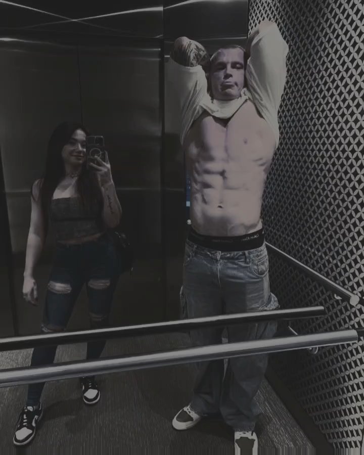 BlueeVelocity's tweet photo. ⠀⠀⠀
⠀⠀⠀
                      " He is a show off . "
⠀⠀⠀
⠀ https://t.co/4KV6PF0AcL