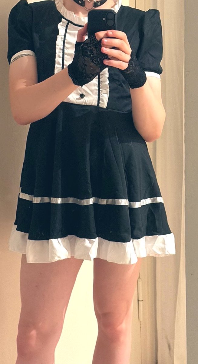 rax_galliu93023's tweet photo. Hewwo:3
#femboy #maid #crossdresser #gay #dress https://t.co/quyQOUzrAm