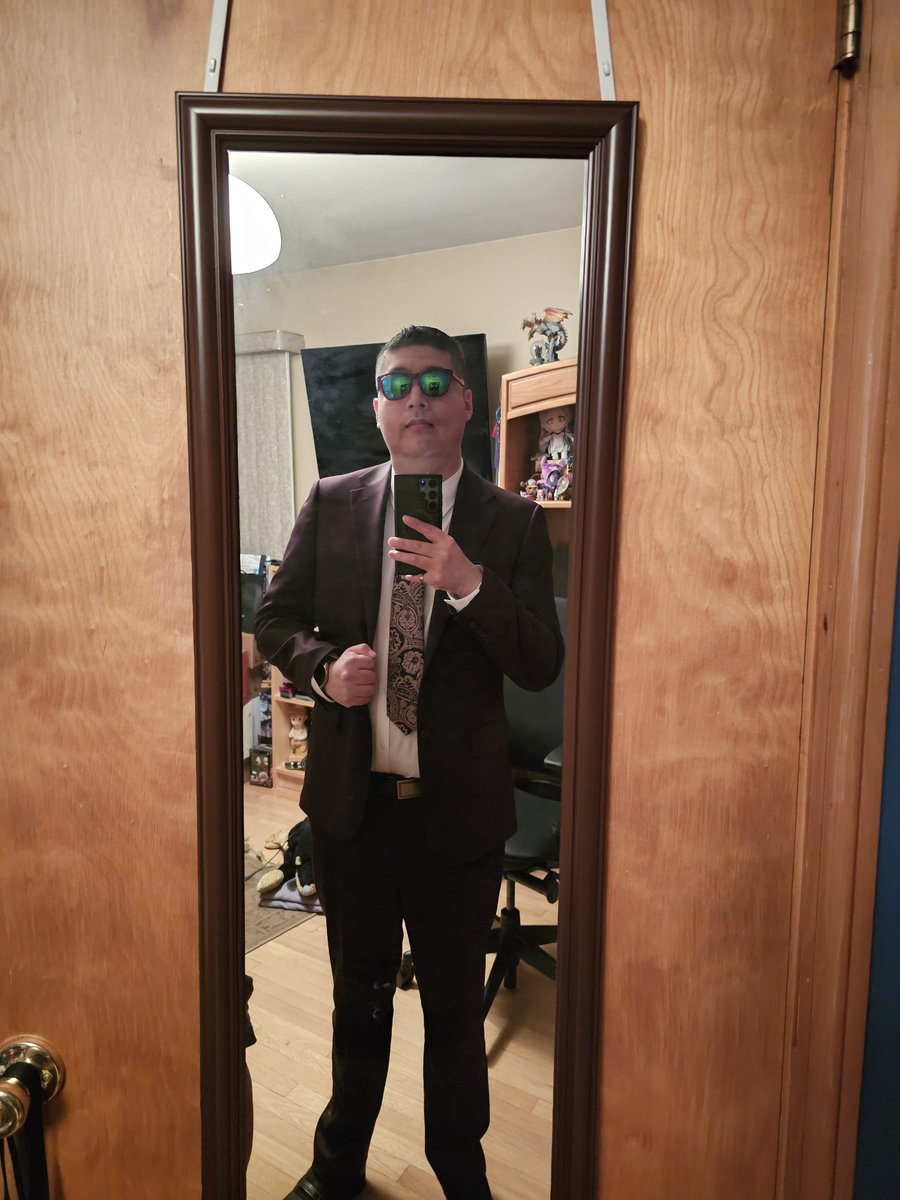 Tridentking1's tweet photo. Wedding fit of the night https://t.co/x9rcJtRuBe