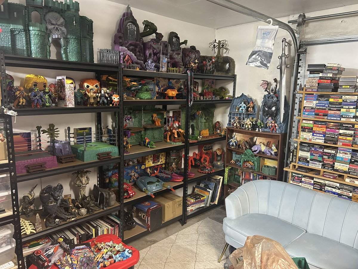 wulfilosphy's tweet photo. I guess after 3 months I should start unpacking 🤷🏼‍♂️ https://t.co/AZjjqzBktK
