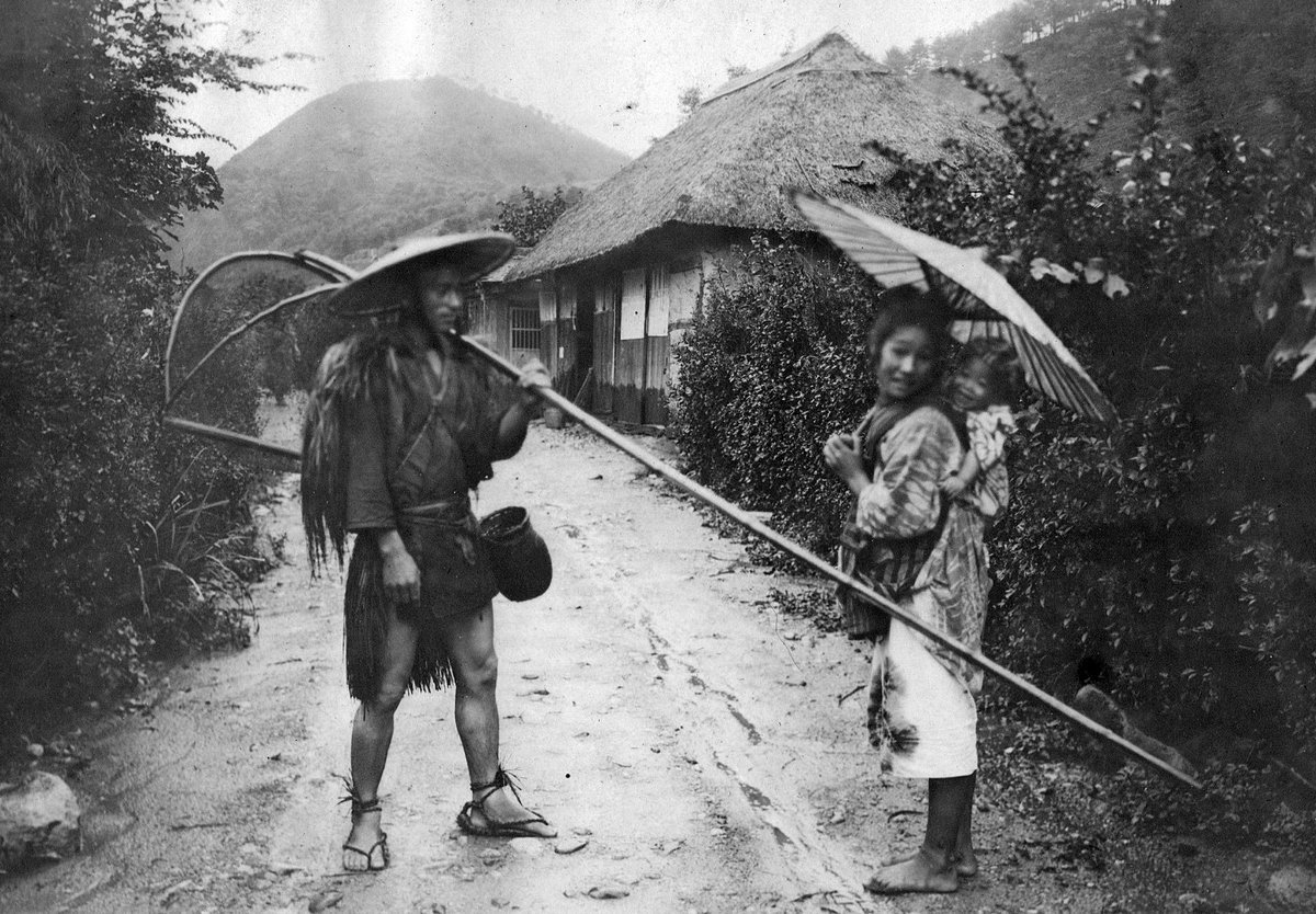 UltraRightK's tweet photo. @66YXZLC2sgAoHKp @riyonriyon0 funny how you show this when in old japan, japanese were running naked according to westerners first visit to japan. hahaha https://t.co/AqCdvdbsqa