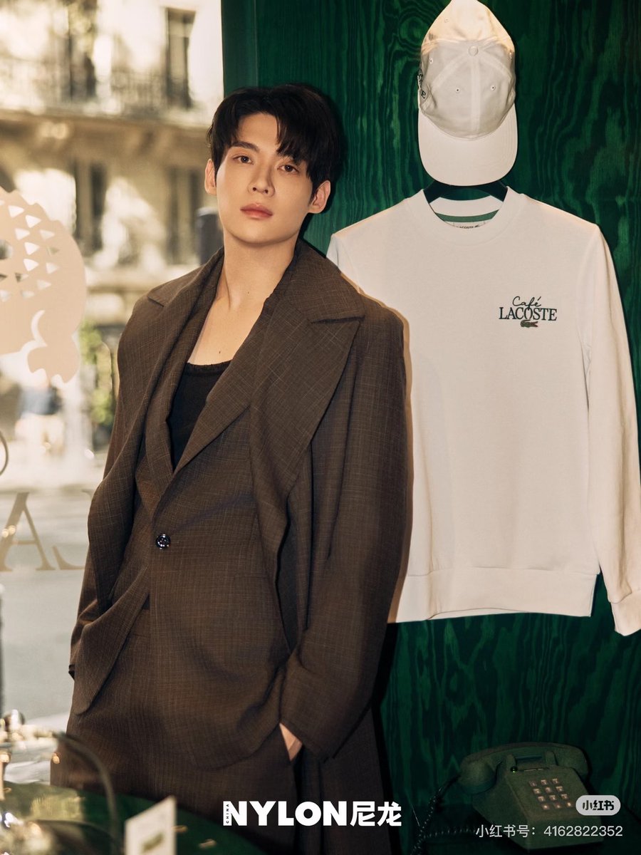 Yoonsik_DataCN's tweet photo. LACOSTE’s signature relaxed elegance meets its perfect match in Kim Yoonsik’s gentle but firm charisma.
ಥ﹏ಥ

KIMYOONSIK LACOSTE SS27 

#KIMYOONSIKxLacoste
#YOONSIKPFWSS27 https://t.co/d71SGUmAKG