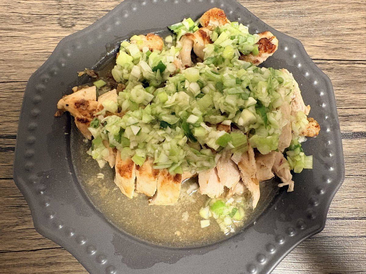 om0424bts's tweet photo. 私の晩御飯ねぎ塩チキン https://t.co/jicmEdGWmN