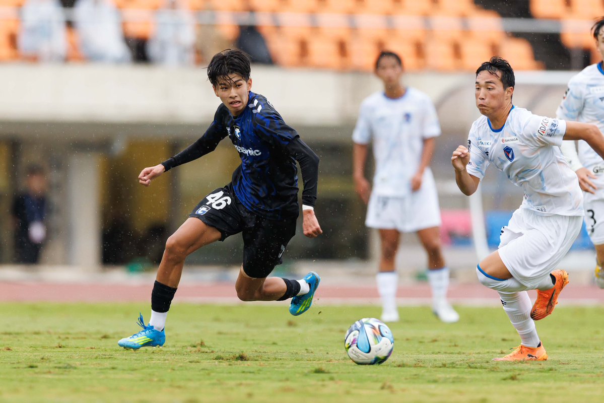 GAMBA_OFFICIAL's tweet photo. ＜FULL-TIME＞

🏆2026/27 U-21 Jリーグ 東西リーグラウンド WEST 第4節
U-21 ガンバ大阪 3-1 U-21 V・ファーレン長崎

⚽15分 U-21長崎 竹野隼人
⚽21分 U21G大阪 #フアンペ 
⚽53分 U21G大阪 #城阪光喜
⚽83分 U21G大阪 #早﨑雅哉アレキサンダー

#U21ガンバ大阪
#ガンバ大阪 #GAMBAOSAKA https://t.co/6qvmnjtmhS