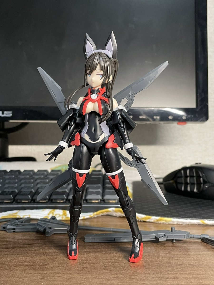 Awakensyk's tweet photo. 後ろにマウントすると蝶々みたいでイイデスネ https://t.co/vcY1dEYL1m