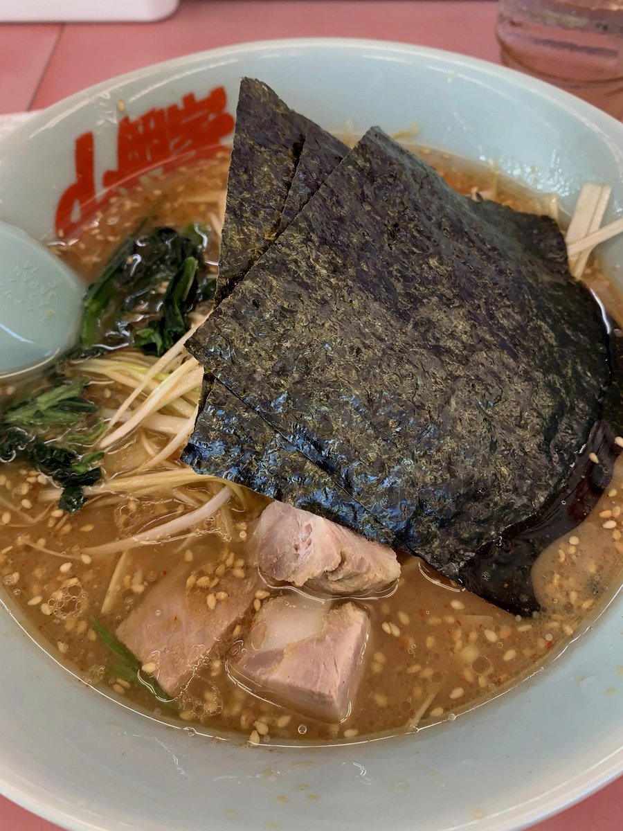 DaisyBersfji's tweet photo. ��れた日の外食はやっぱり格別に感じる。
味も雰囲気も、じんわり染みる。
ため息が出るほど落ち着く時間 https://t.co/YmHPdaxWyw