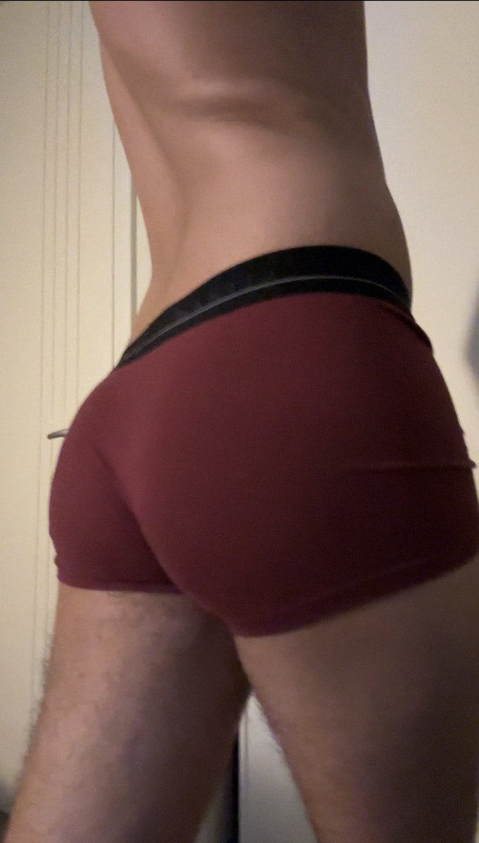 melbsubslut's tweet photo. looking for new moots on #nsfwtwt 
- 21m bi (leaning men)
- MDNI 🔞
- sub / rough / degradation / pits
- i trade
- dms open, super horny
- #melb #melbourne
- pls like and retweet 

#nsfw #gay #horny https://t.co/gtPKoPsSlE