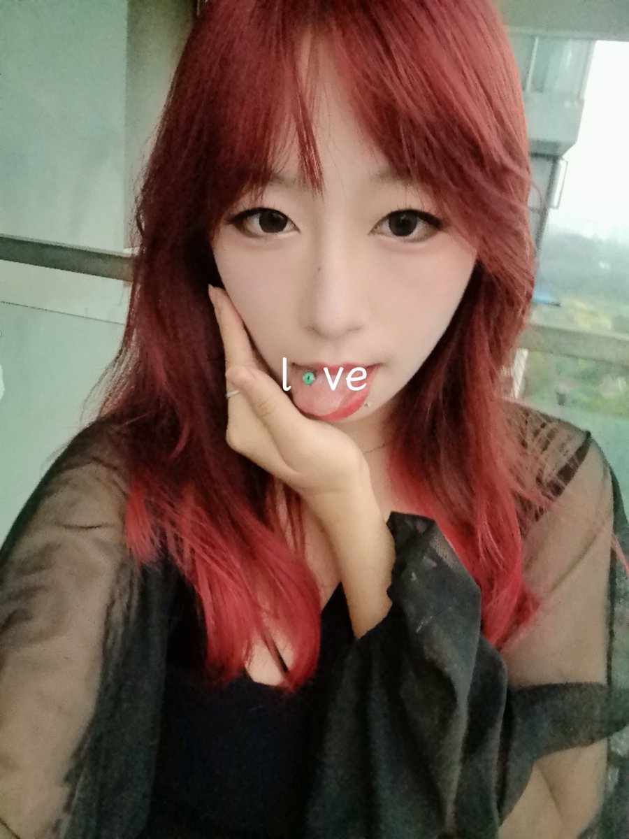 KAIuq6sl's tweet photo. 丘比特的力氣太小了 只穿透了我一個人的心 https://t.co/jw1Vvl0DBb