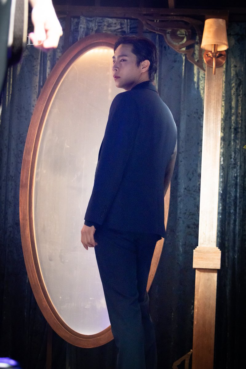 Little__Dipper_'s tweet photo. 261004 뮤지컬 엠.버터플라이 낮공 커튼콜
송 릴링 役 #유태율 #유태율배우님 https://t.co/MIPFV8kY40