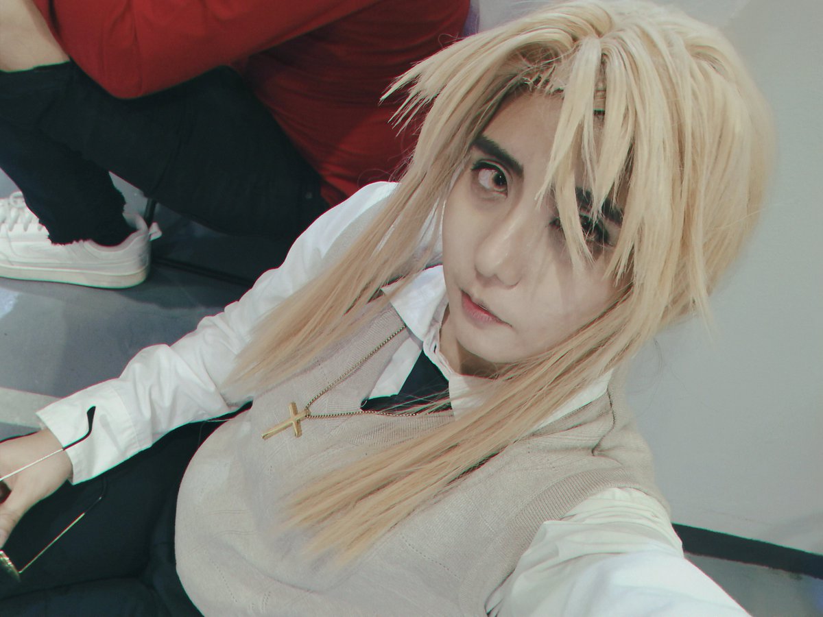MikonArt's tweet photo. First time ever making a wig from scratch, failed a lot, learned a lot

I'm so glad I finally got to cosplay Sydney after all these years 🥺

My beloved Subby hubby 🥹🥹❤️❤️

And met some wonderful people from the fandom, so glad to meet you guys ❤️ https://t.co/dvJZItsUHt