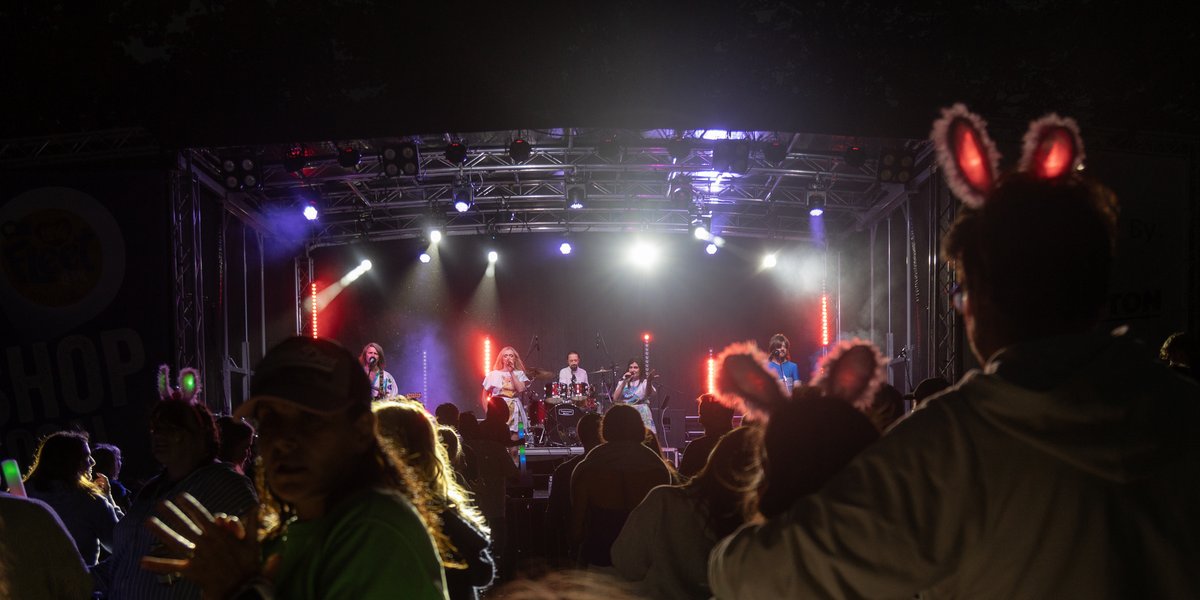 theharlington's tweet photo. ๐๐ Warning:
You may find yourself singing every word.
Mamma Mia. Waterloo. Take A Chance On Me. Dancing Queen.
The ABBA party is coming to Fleet!
๐
9 Oct ๐๏ธ Tickets available now
#ABBA #LiveMusic #AbbaFever #TheHarlington https://t.co/KJMjFYoudy