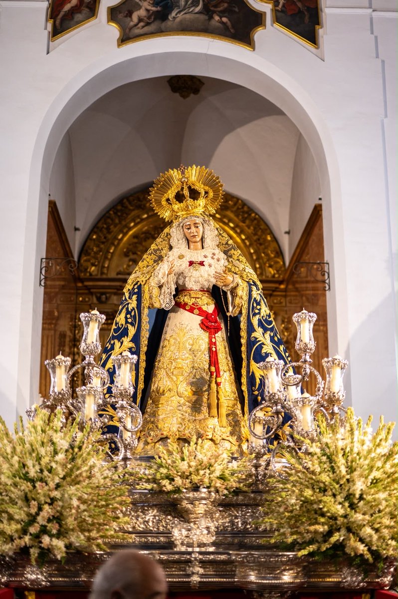 HdadPanaderos's tweet photo. 425 ANIVERSARIO | La Virgen de Regla ya está preparada para salir de su capilla  e iniciar su camino hacia el convento de San Leandro.
📍 10.00h.
#Panaderos26

📸 Emilio J. Díaz. https://t.co/V11oyLt2Xq