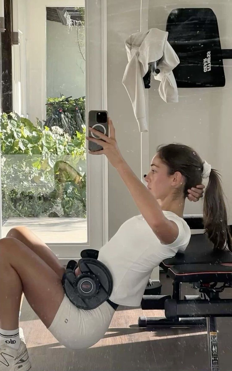 Diorgirlx's tweet photo. your body is your temple https://t.co/si9PxLAbCM