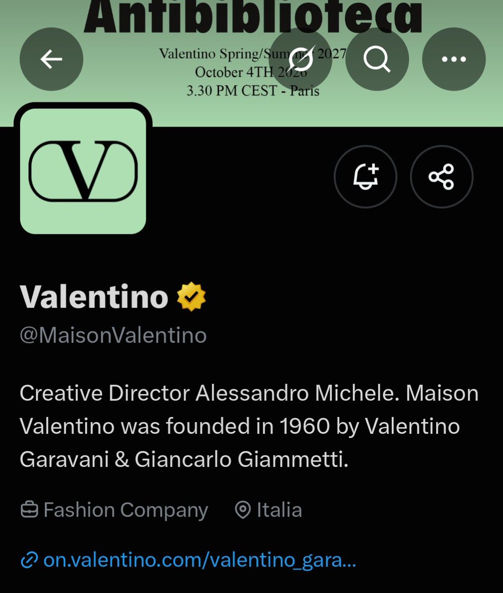 memorystarpsw's tweet photo. 📢PARK SIWOO X VALENTINO

"Maison Valentino là một trong những nhà mốt Haute Couture danh tiếng nhất của Ý, được thành lập tại Rome vào năm 1960, nổi tiếng với bề dày di sản, kỹ thuật thủ công tinh xảo, sự thanh lịch và những giá trị đặc trưng của thời trang cao cấp."
Nên việc Siwoo tham dự sự kiện VALENTINO là một cơ hội rất đáng tự hào và là một bước tiến đáng chú ý trong hành trình thời trang của em.

Vì vậy hôm nay hãy cùng nhau cổ vũ em nhỏ hết mình nhé.

Dưới đây là những tài khoản mà mọi người cần follow nhé:

Account IG brand: @ maisonvalentino

Account Giám đốc sáng tạo: @ alessandro_michele 

Account Twitter (X) brand: @ MaisonValentino

#ParkSiwoo 
#박시우