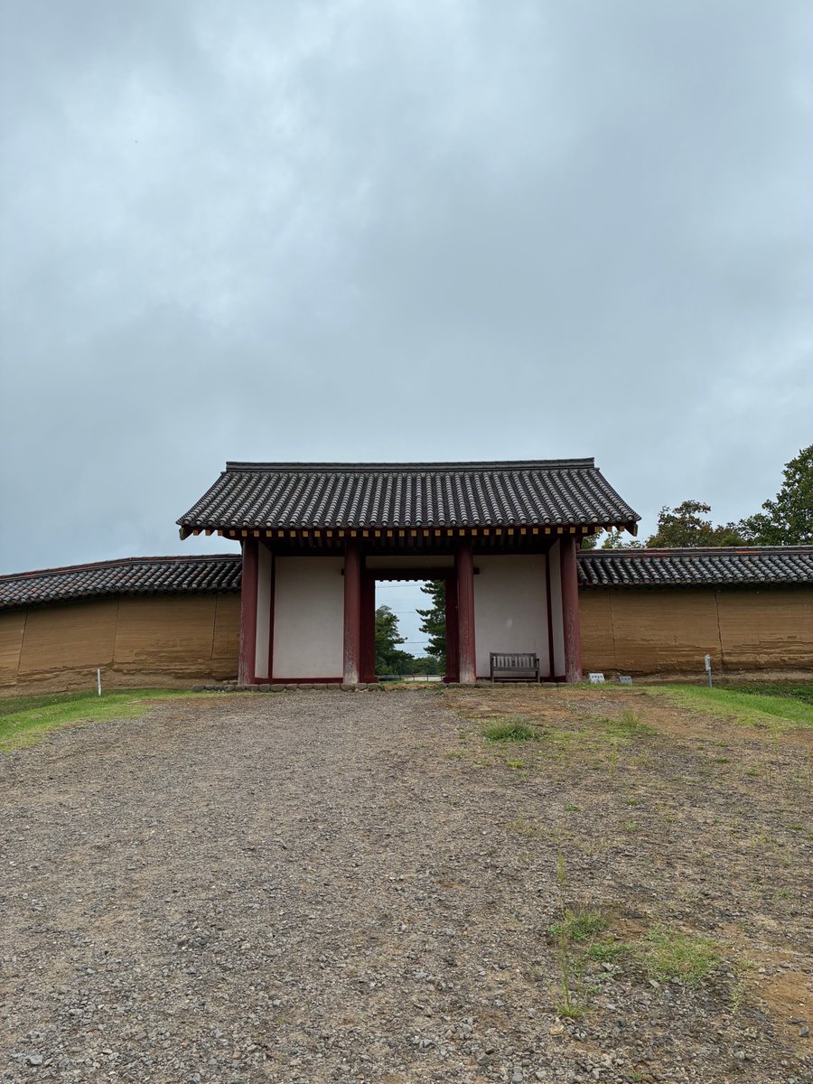 miger_one's tweet photo. 続１００名城の秋田城！       
秋田新幹線の秋田駅から秋田中央交通バスに乗って秋田城跡歴史資料館前で下車です。       
外郭東門です。 https://t.co/oBTDHCysSj