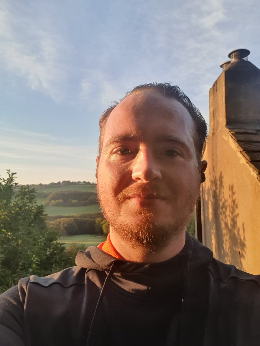 JoshDargue's tweet photo. Nice morning for a 10k https://t.co/PtWcbq9MGr