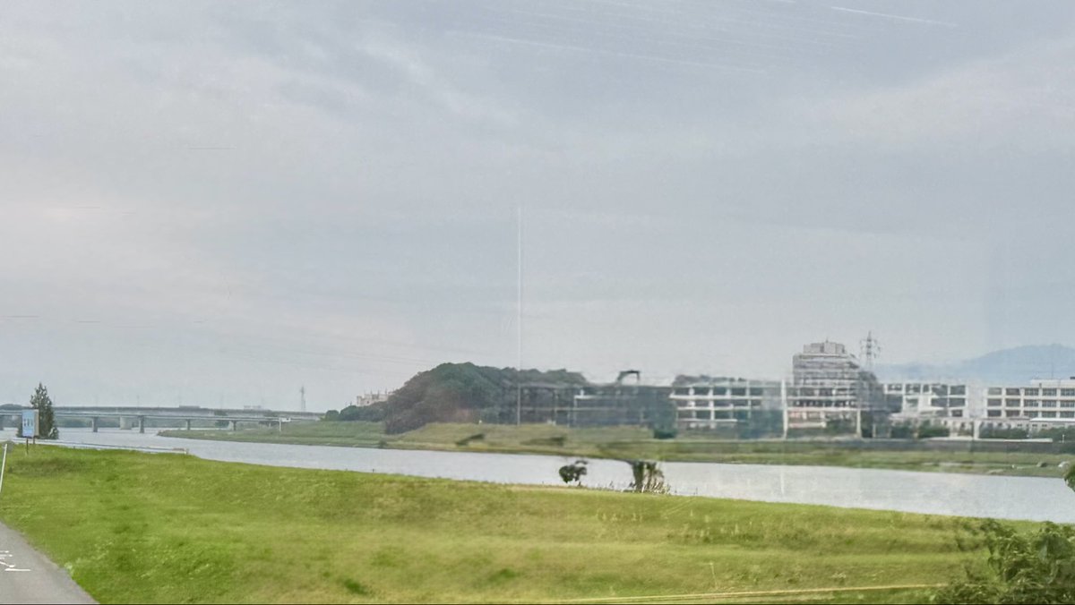 yoshi_nara's tweet photo. 福岡県指定史跡 久留米城跡を探険。石垣は、高石垣 最下部の角石が複数段割れて、変形が進んでいるのをはじめとして、各所で心配な状況。種々の問題を解決して、対策を急ぐ必要があります。文化財が失われる事態も、人命に関わる事故も、久留米城で起こしてはなりません。 https://t.co/nW7sBBcpoU