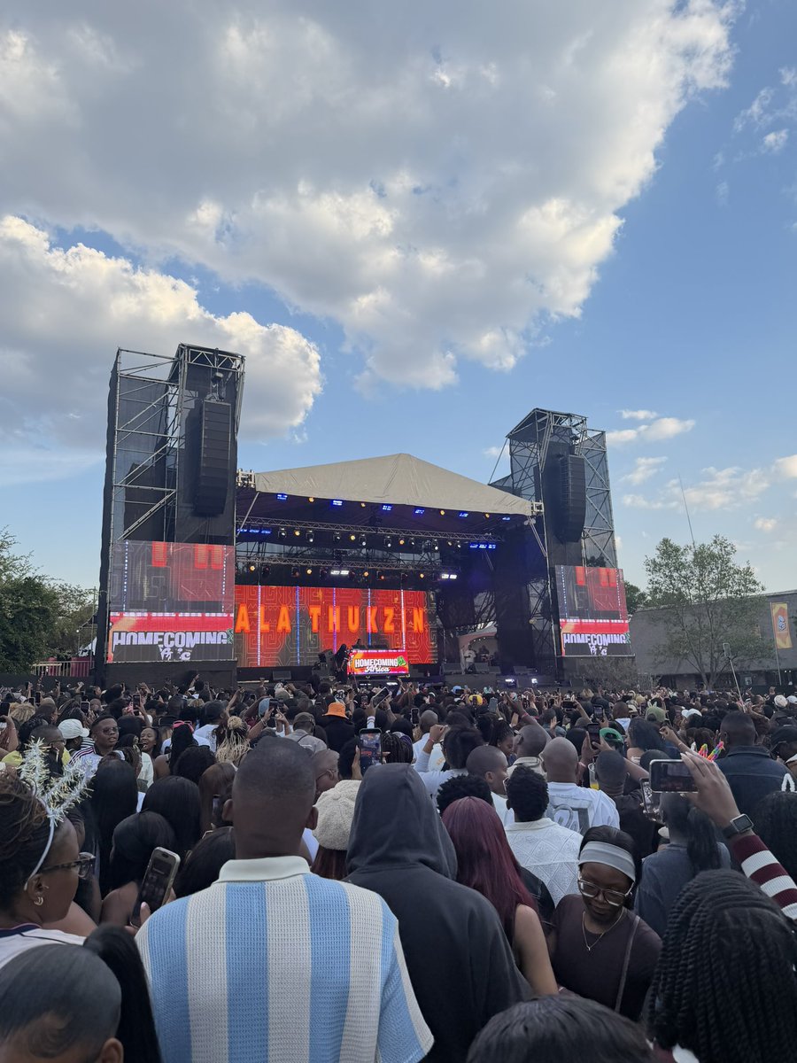 ___Kokie's tweet photo. Tse nchii ke maaka ๐๐ฝ๐ฅ
#HomeComingEvents https://t.co/1yunpaeY26