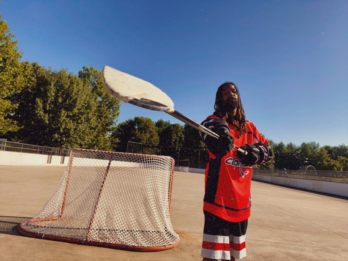 GriffyGretzky's tweet photo. Just Another #Capitals🦅 Kind Of Day 
(Photo Shoot)🎬📸🏒

https://t.co/1jCWnCTLBc 

 #fyp #viral #nhl #Capitals #Explorepage #Hockey https://t.co/TO4OXbyYxc