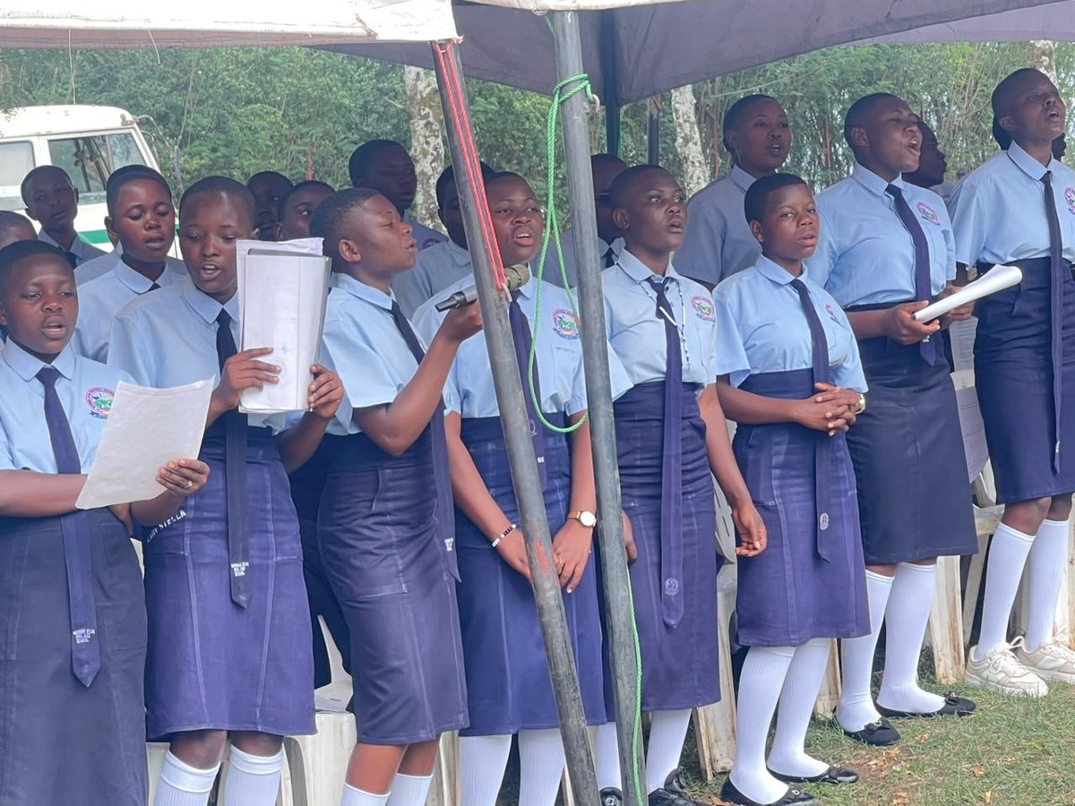 1005kgr's tweet photo. Photo!The Bishop of the Diocese of Kasese has arrived at St. John Minor Seminary Kiburara to preside over Holy Mass, during which he will administer the Sacrament of Confirmation and dedicate candidates from parishes across the Western Zone of the diocese.
#kgrupdates https://t.co/0lDg4gHo0M