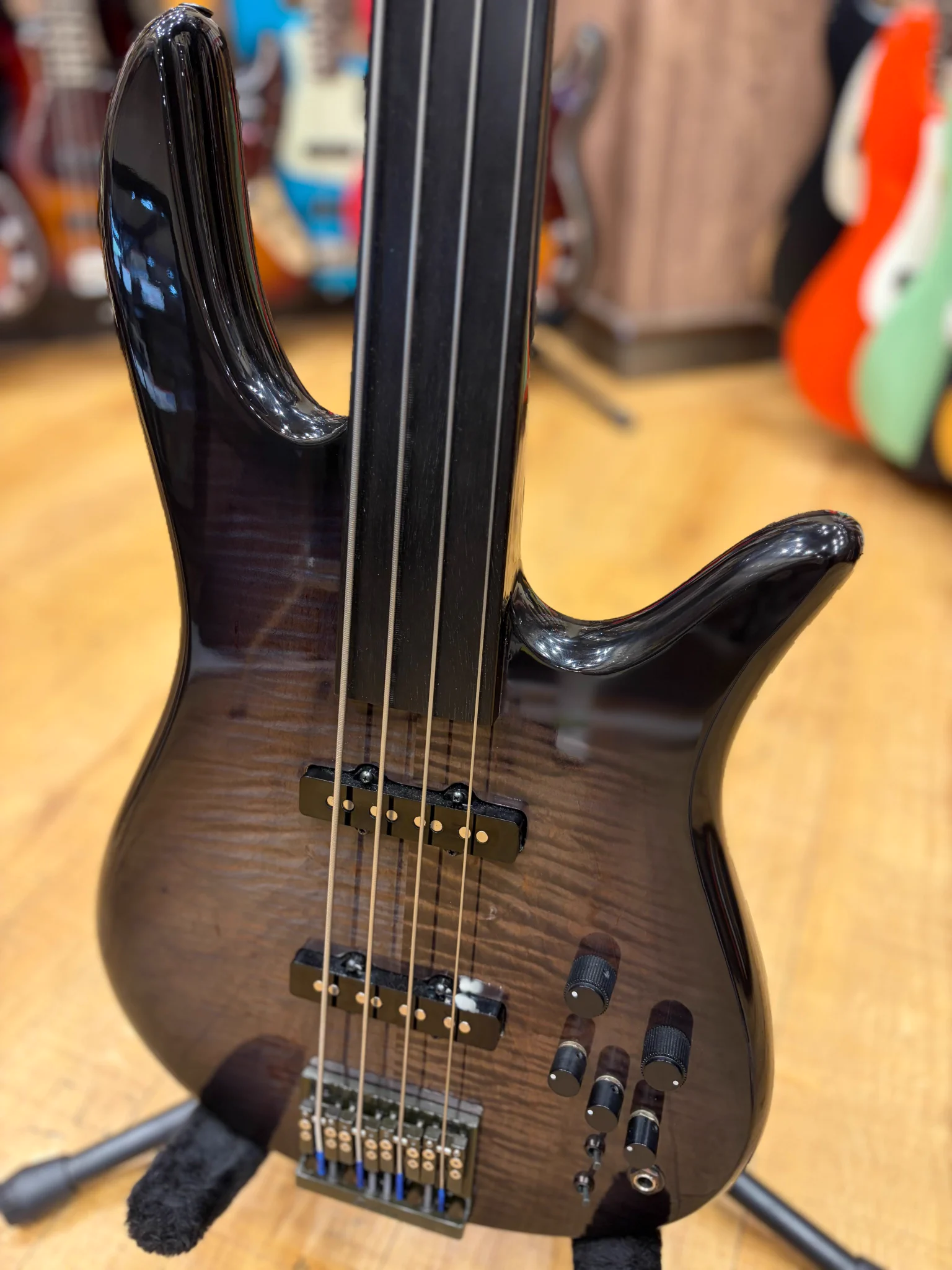 アルダーボディー、メイプルネック、ハイスタ難波モデル イシバシ楽器心斎橋店 on X: 
