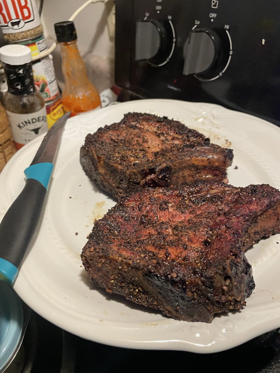 RickRude8732's tweet photo. Big boy chops https://t.co/Gpg0cu9A3d