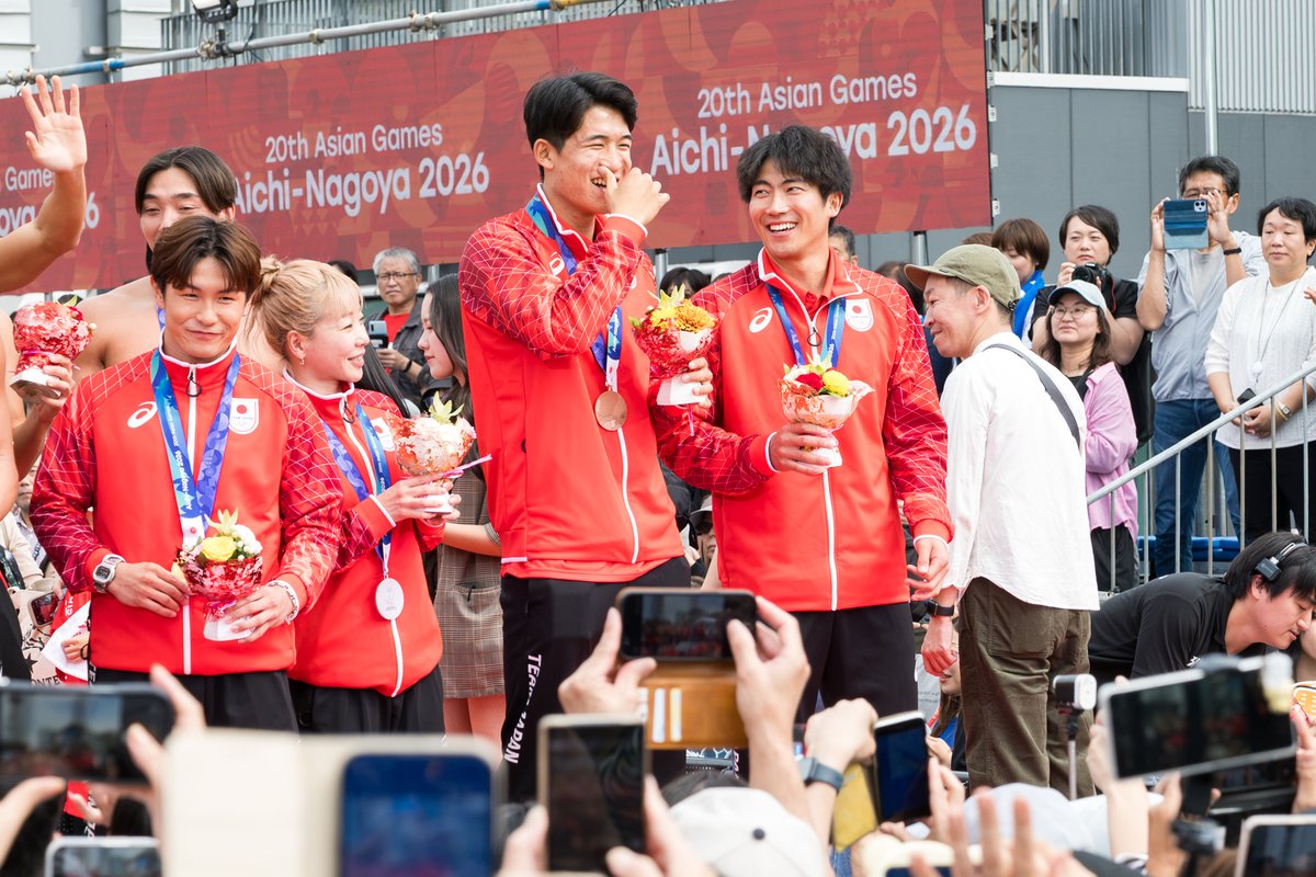 toyotatimes's tweet photo. 最終日のメダリストセレブレーション🔥

今日行われた様子を紹介✨
ビーチバレーボールやラグビー7s、男子バレーボール、ソフトボールでメダルを獲得したGTTAが集まりました‼️

アジア大会最後の生配信熱狂ライブはこちら↓
https://t.co/phLUjEeeZn

次は #アジアパラ競技大会 で #熱狂しよう🔥 https://t.co/RIiuTRTxzS