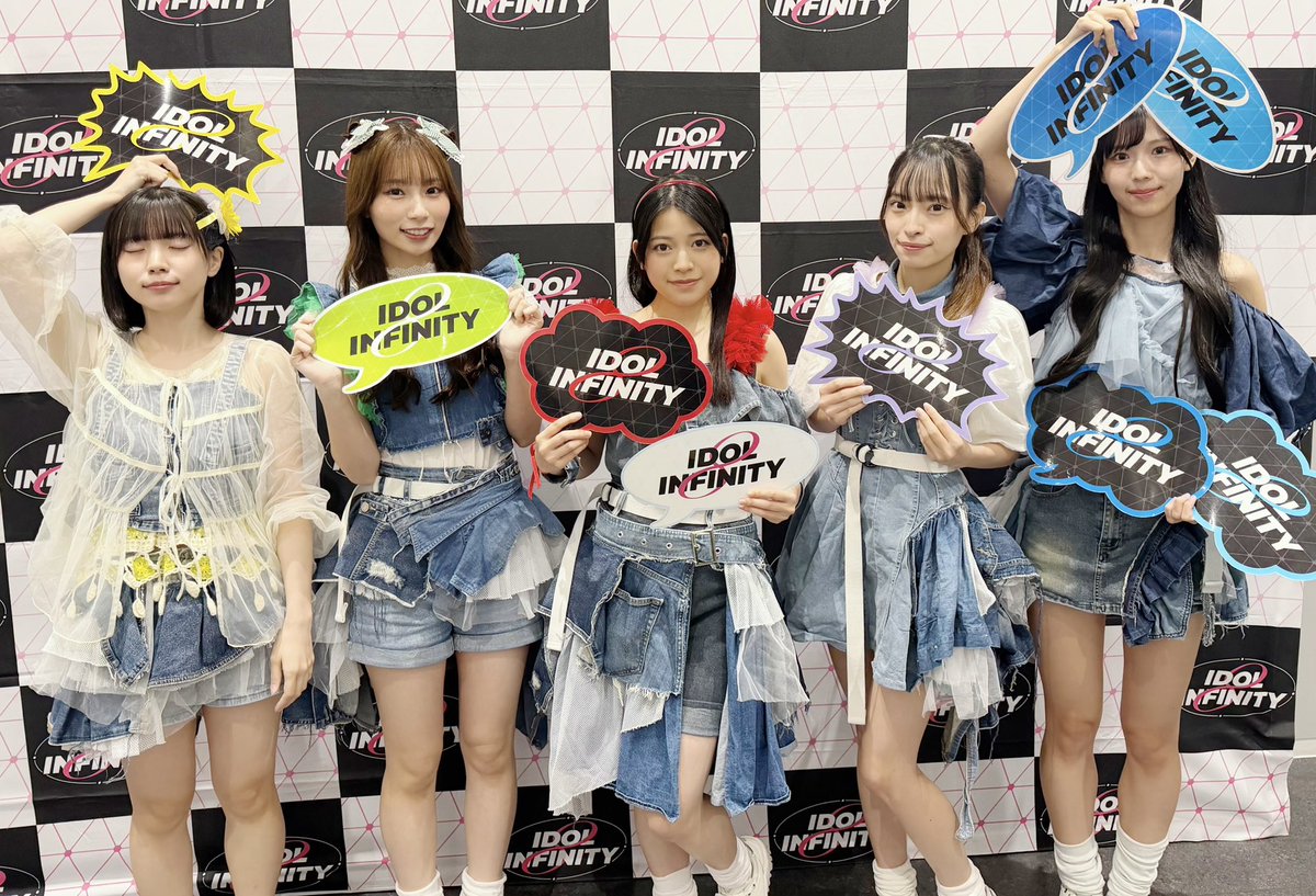 reflia_official's tweet photo. 本日は「IDOL∞INFINITY」お越しくださりありがとうございました🎶
リフリア4daysも一緒に駆け抜けてくれてありがとうございました！！
次のライブは10月7日「MARQUEE祭 Vol.182」と『衛星とカラテアpresents
「超　明星現象 2026」』です！
新曲お披露目、新演出お披露目します！🎉
お待ちしています！🫶

#ReFLiA
#リフリア