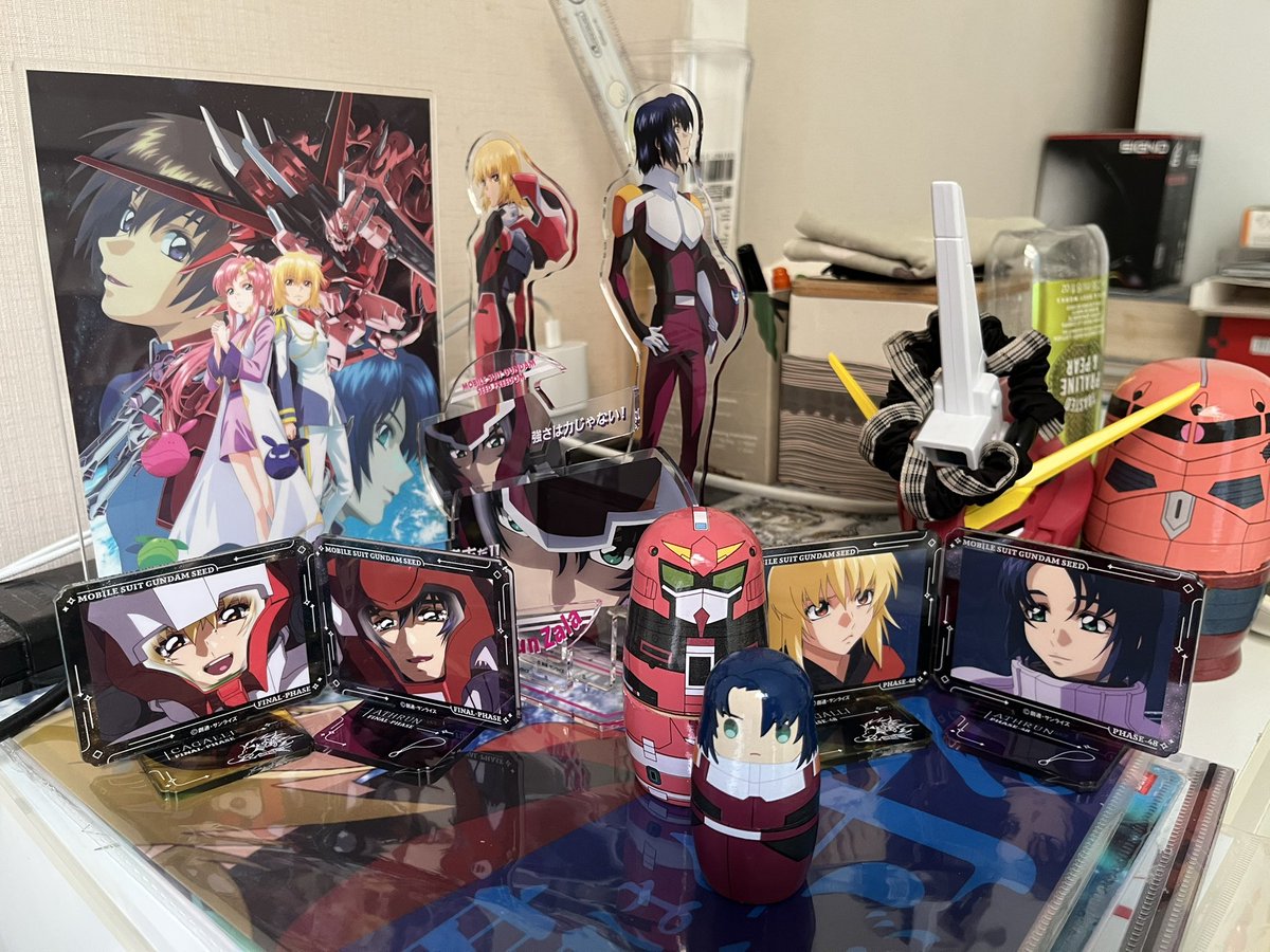 KagaribiPetal's tweet photo. I organized some off. CP goods and set up my “Monthly AsuCaga Corner” at my workspace…lol. Will change it every month!

The Earth Kiss and the end of the 1st war are in late Sept., and Arhrun’s b-day is in Oct., right? ^+++^. 

Matryoshka and Justice are regular members though. https://t.co/9EiIxMO9QH