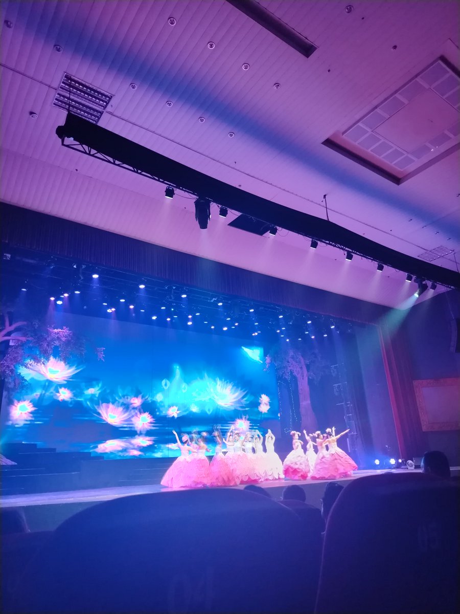 Mariyaaah33's tweet photo. Saan merong cultural/heritage show sa Pilipinas? Meron bang kasama sa tour package gaya sa ibang bansa? Parang gusto kong manood paano ikwento sa Theater ang Pilipinas through performance. Saan ba meron? https://t.co/LNsrsAl7FF