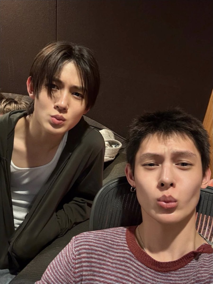 magslilows's tweet photo. aduh gemesnya.. bener" definisi dedek kesayangannya si abang 🤏🏻🥺🤍 https://t.co/6TkRwCNxfI