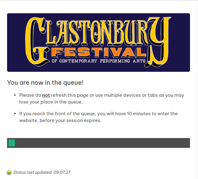 gavinclark66's tweet photo. Been in the queue for 10 mins already, still no movement from 2 green bars .... 

#glastonbury #seetickets https://t.co/RxEE5hkgLP