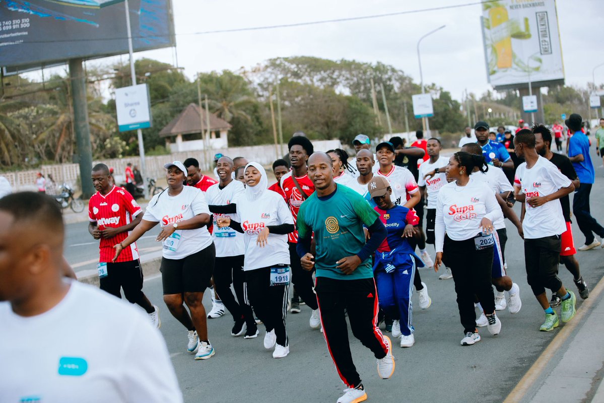 SimbaSCTanzania's tweet photo. 𝐒𝐈𝐌𝐁𝐀 𝐌𝐀𝐑𝐀𝐓𝐇𝐎𝐍 𝟐𝟎𝟐𝟔 imebamba. #SimbaMarathon2026 #NguvuMoja https://t.co/H04rmGnrte
