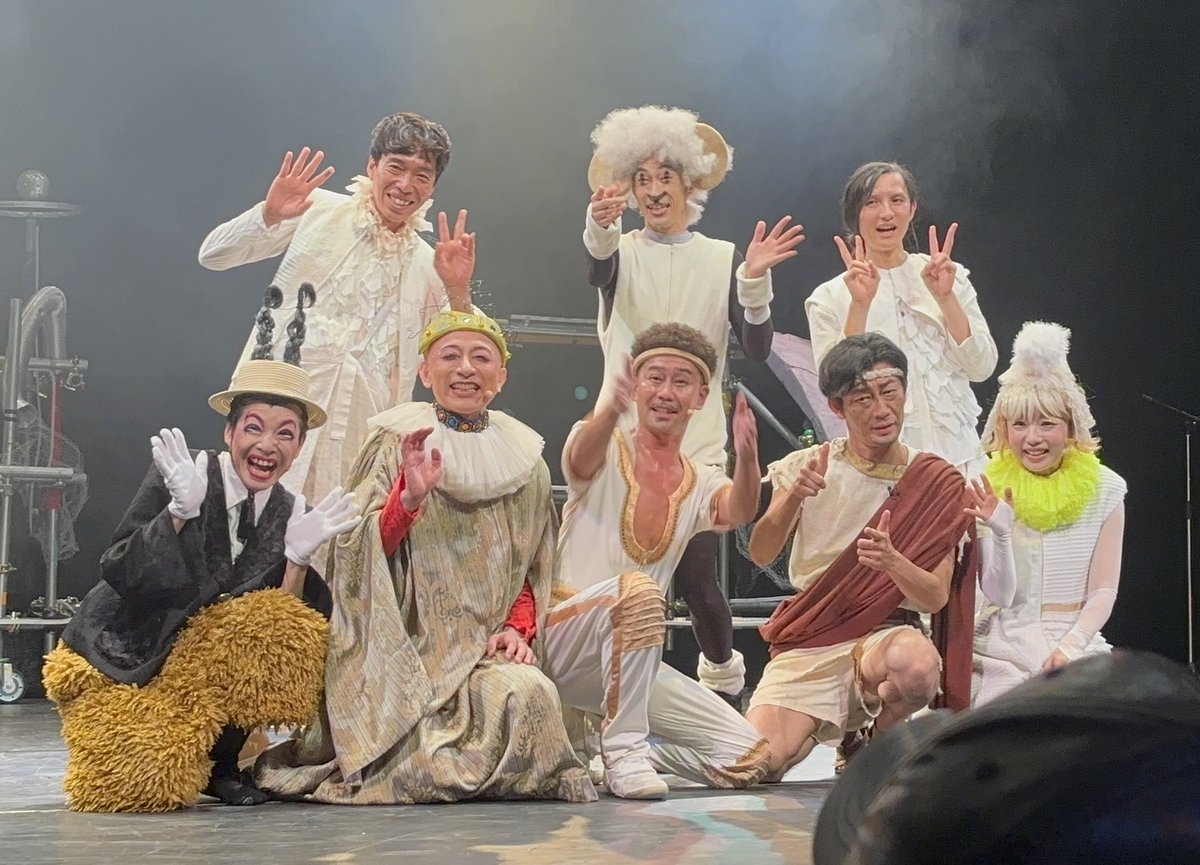 DoppelgangerHK's tweet photo. 今日も今日とて『走れ⭐️星の王子メロス』in摂津市民ホール。こじんまりとした建物になかなか立派なホール。小さなお友達は数の割に過去一声張ってた気がします。突っ込み激しいw
ゲストの門真が産んだ大スターはコテコテのセリヌンティウス。メロスとの感動の再会にはかなりグッときました。 https://t.co/8NjbeFdsNU